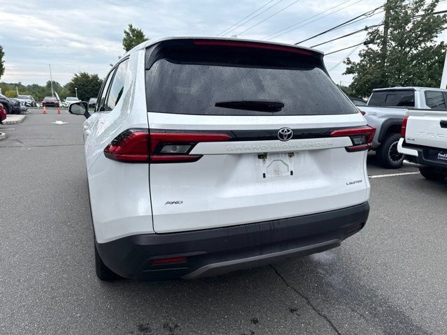 Certified 2024 Toyota Grand Highlander AWD image 10