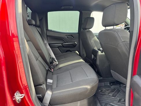Used 2025 Chevrolet Colorado Trail Boss AWD/4WD image 11