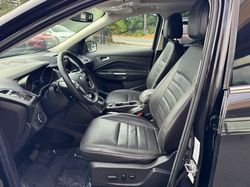 Used 2015 Ford Escape Titanium AWD/4WD image 9