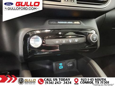 Used 2023 Ford Escape SE image 26