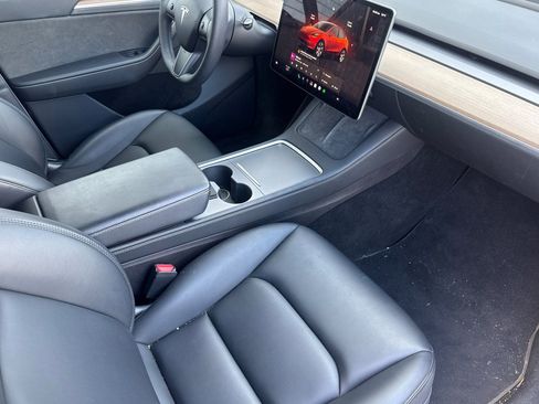 Used 2023 Tesla Model Y Long Range AWD/4WD image 20