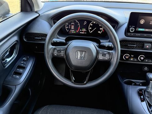 Used 2024 Honda HR-V LX image 13