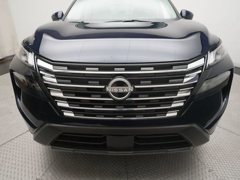 Certified 2026 Nissan Rogue SV image 22