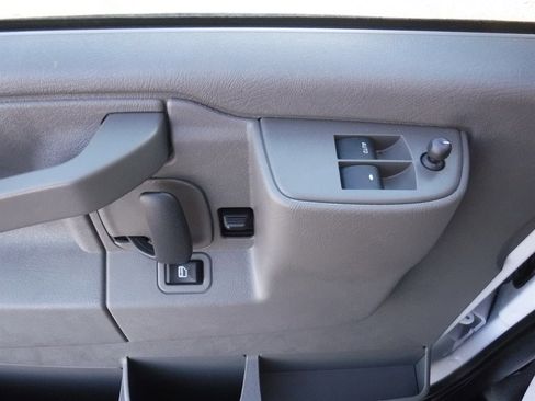 Used 2020 Chevrolet Express 3500 LS image 12