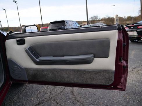 Used 1989 Ford Mustang LX image 40