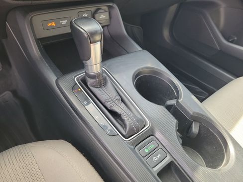 Used 2022 Honda Civic EX image 29