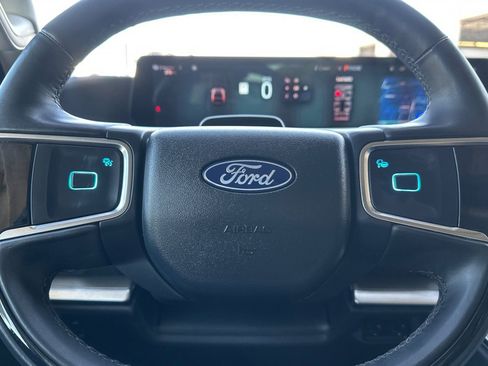 Used 2025 Ford Expedition Max Platinum image 25