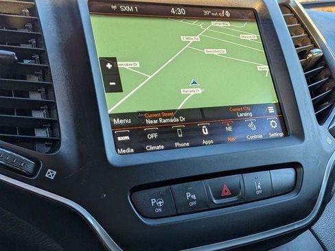 Certified 2023 Jeep Cherokee Altitude Lux image 23