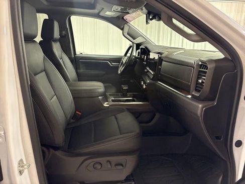 Used 2024 GMC Sierra 1500 SLT AWD/4WD image 25