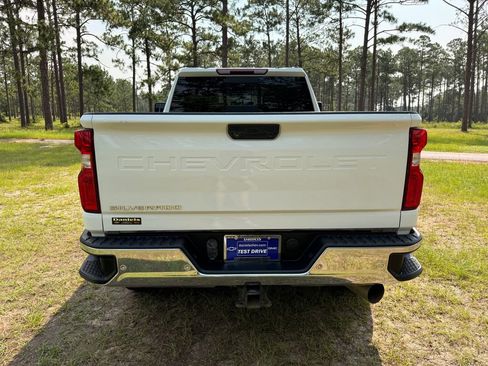 Used 2021 Chevrolet Silverado 2500 LTZ w/ LTZ Plus Package AWD/4WD image 4