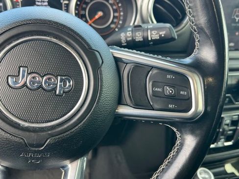 Used 2021 Jeep Wrangler Unlimited Sahara w/ Uconnect 4C Nav & Sound Group AWD/4WD image 20