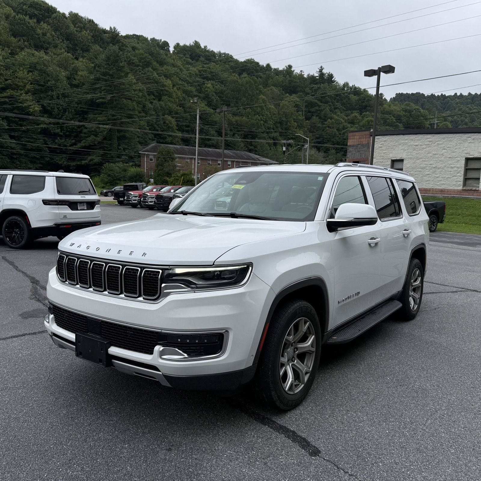 Certified 2022 Jeep Wagoneer Series II AWD/4WD image 51
