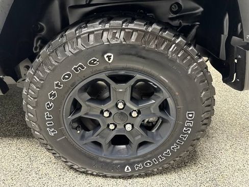 Used 2023 Jeep Wrangler Unlimited w/ 8.4" Radio Group AWD/4WD image 19