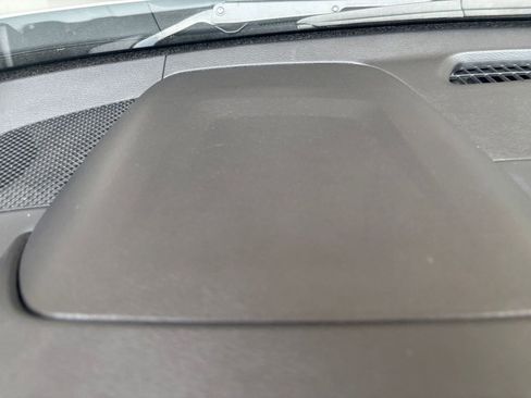 Used 2025 Nissan Altima 2.5 SV FWD image 35