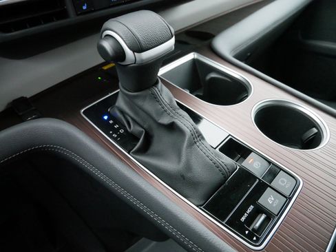 New 2024 Toyota Sienna XLE image 24