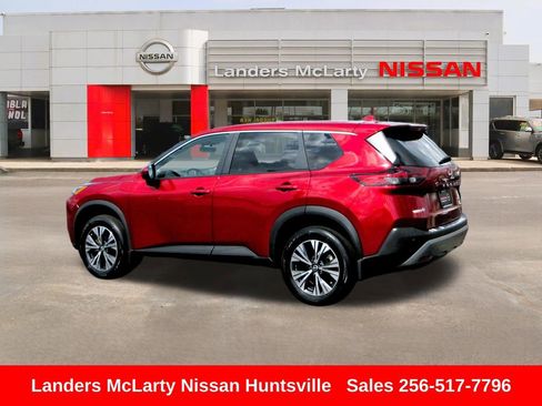 Used 2023 Nissan Rogue SV image 9
