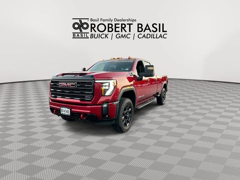 Used 2024 GMC Sierra 2500 AT4 w/ AT4 Premium Plus Package AWD/4WD image 4