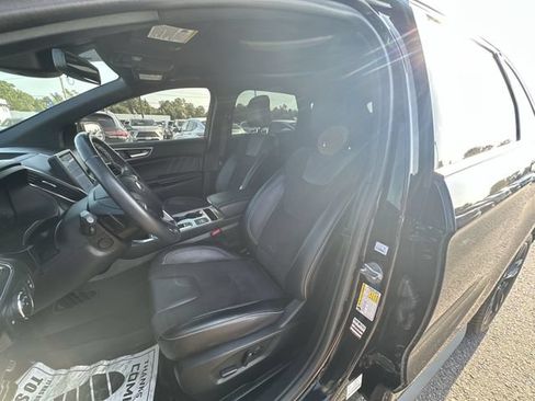 Used 2022 Ford Edge ST w/ Equipment Group 401A AWD/4WD image 14