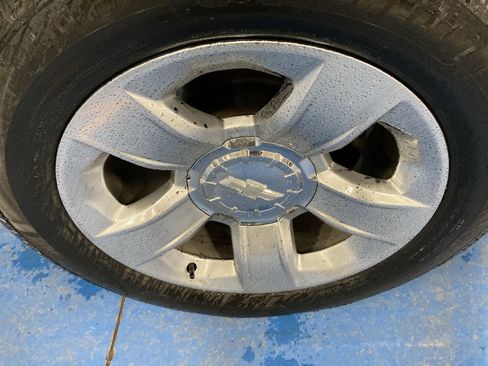 Used 2018 Chevrolet Suburban Premier image 9