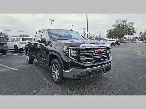 Used 2025 GMC Sierra 1500 SLT image 18
