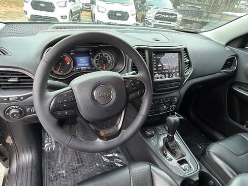 Used 2022 Jeep Cherokee Trailhawk w/ Sound & Nav Group image 24