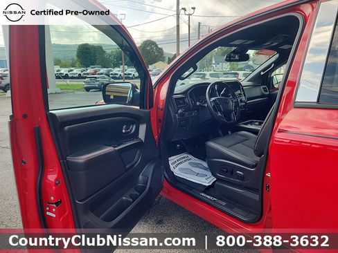 Certified 2022 Nissan Titan PRO-4X w/ Off Road Protection Package AWD/4WD image 10