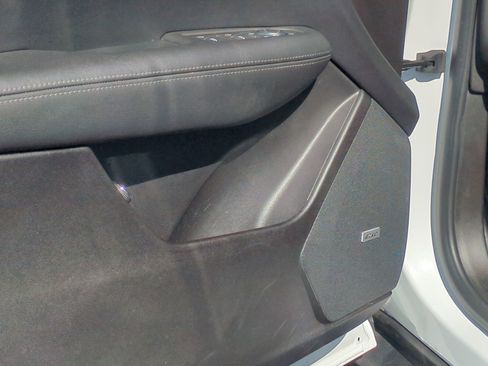 Certified 2024 Cadillac XT5 Premium Luxury image 24