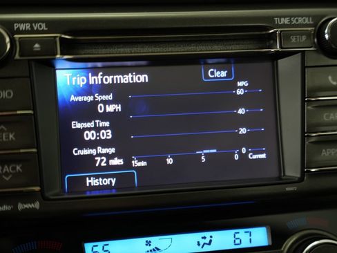Used 2013 Toyota RAV4 XLE AWD/4WD image 22