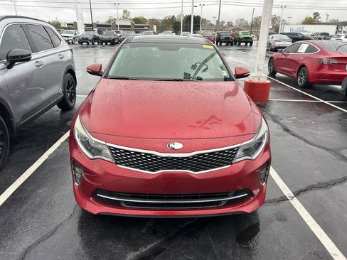 Used 2018 Kia Optima S w/ Panoramic Sunroof Package image 12