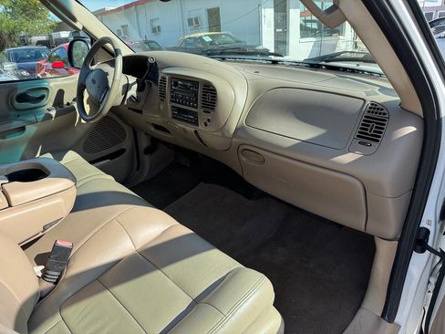 Used 2002 Ford F150 Lariat image 15