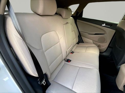 Used 2021 Hyundai Tucson Value FWD image 25