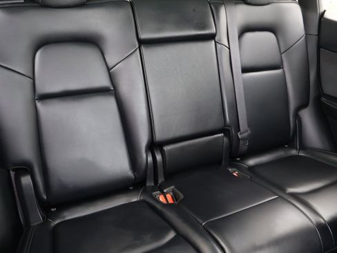 Used 2023 Tesla Model Y Long Range image 18