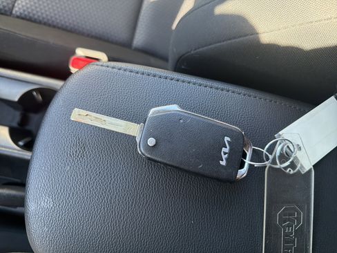 Used 2024 Kia Soul LX w/ Option Group 015 image 31