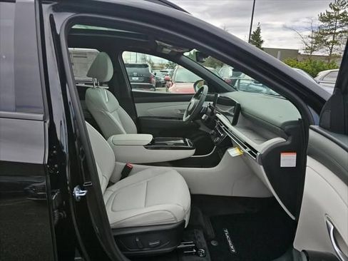 New 2026 Hyundai Tucson Limited AWD/4WD image 11