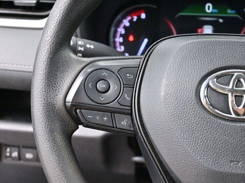 Used 2024 Toyota RAV4 LE FWD image 16