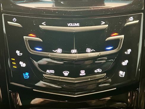 Used 2016 Cadillac Escalade Platinum image 12