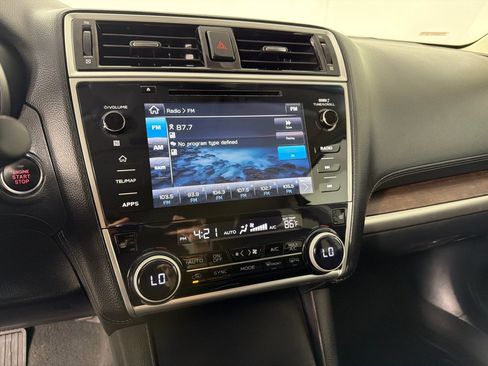 Used 2018 Subaru Outback 2.5i Limited AWD/4WD image 17