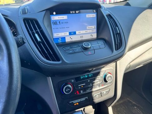 Used 2018 Ford Escape SEL AWD/4WD image 16