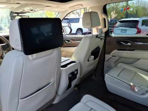 Used 2023 GMC Yukon XL Denali AWD/4WD image 20