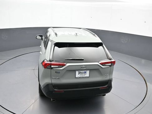 Certified 2020 Toyota RAV4 XLE w/ Convenience Package AWD/4WD image 40