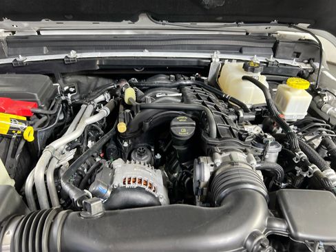 Used 2023 Jeep Gladiator Sport image 27