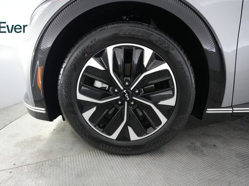 Used 2024 Kia EV6 Wind RWD image 19