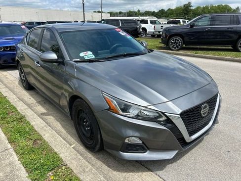 Used 2020 Nissan Altima 2.5 S FWD image 2