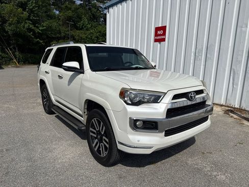 Used 2017 Toyota 4Runner Limited RWD image 1