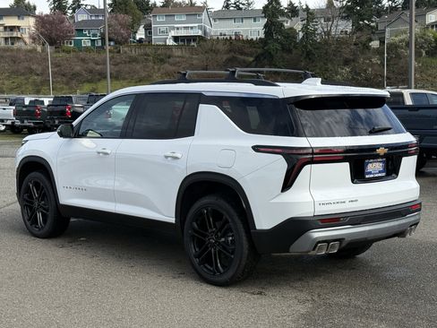 New 2026 Chevrolet Traverse LT image 3