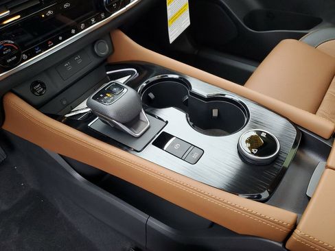 New 2026 Nissan Rogue Platinum w/ Platinum Premium Package AWD/4WD image 28