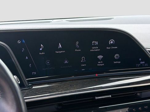 Certified 2024 Cadillac Escalade Premium Luxury AWD/4WD image 13