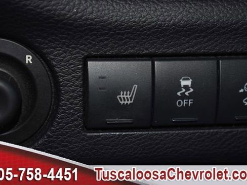 Used 2015 Jeep Wrangler Unlimited Sahara w/ Katzkin Premium Leather Group image 33