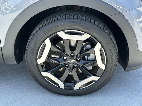 Used 2025 Kia Telluride EX FWD image 15