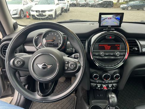 Used 2016 MINI Cooper S image 24